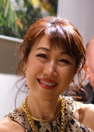 Dr Yvonne Sum
